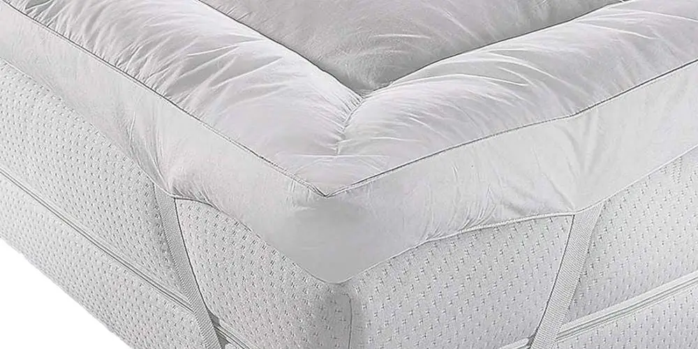 BeddingHome Super Soft Mattress Topper