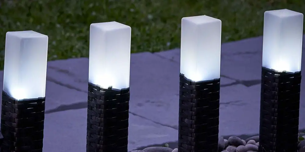 GloBrite Set of 4 Rattan Solar Lights