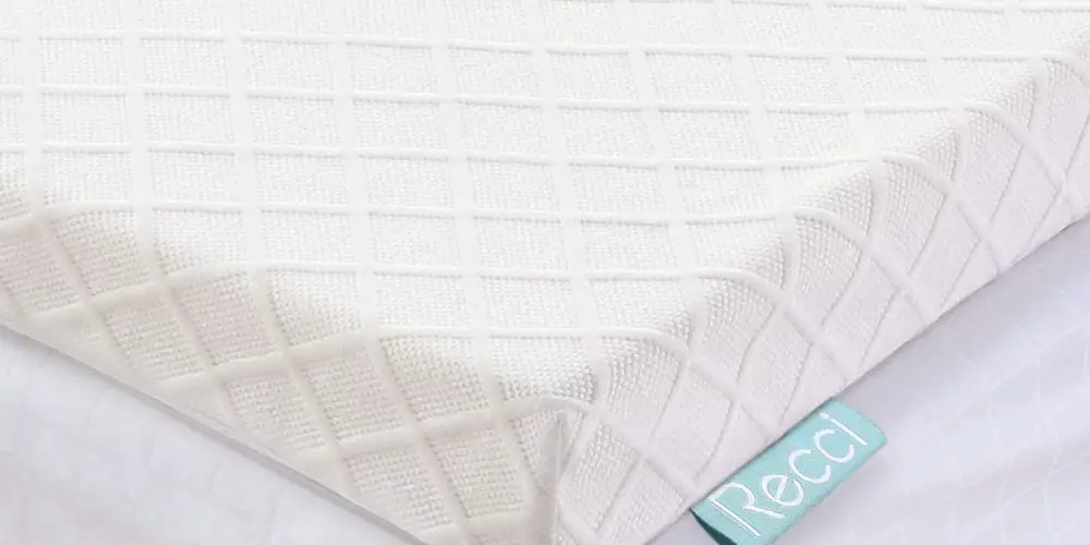 RECCI Memory Foam Mattress Topper