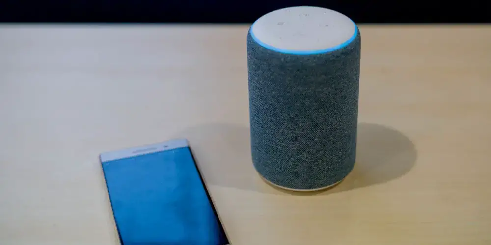 Есть ли у Amazon Echo вход AUX